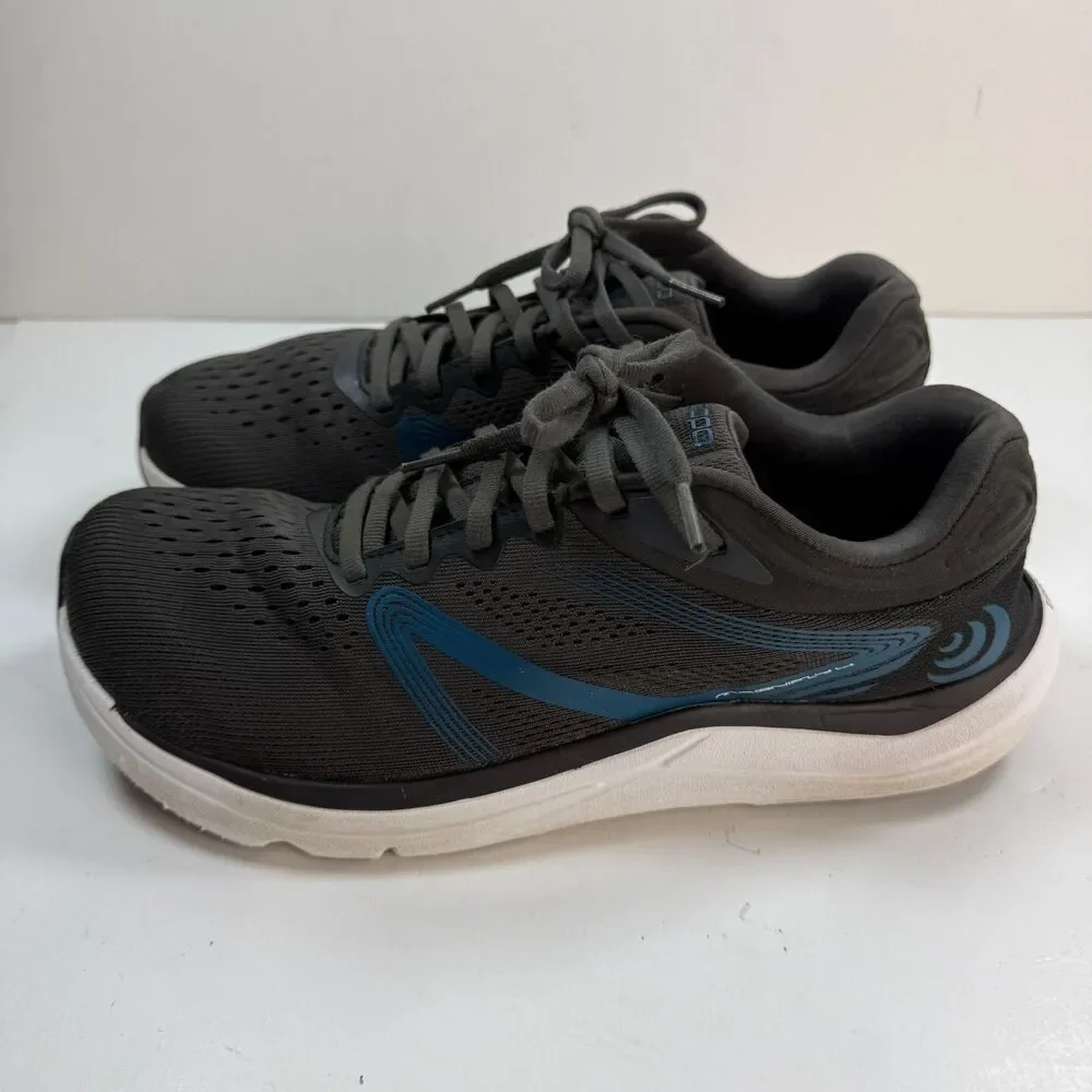 Topo Athletic Magnifly 4 Shoes Mens Size 10 Gray Navy Running Sneakers